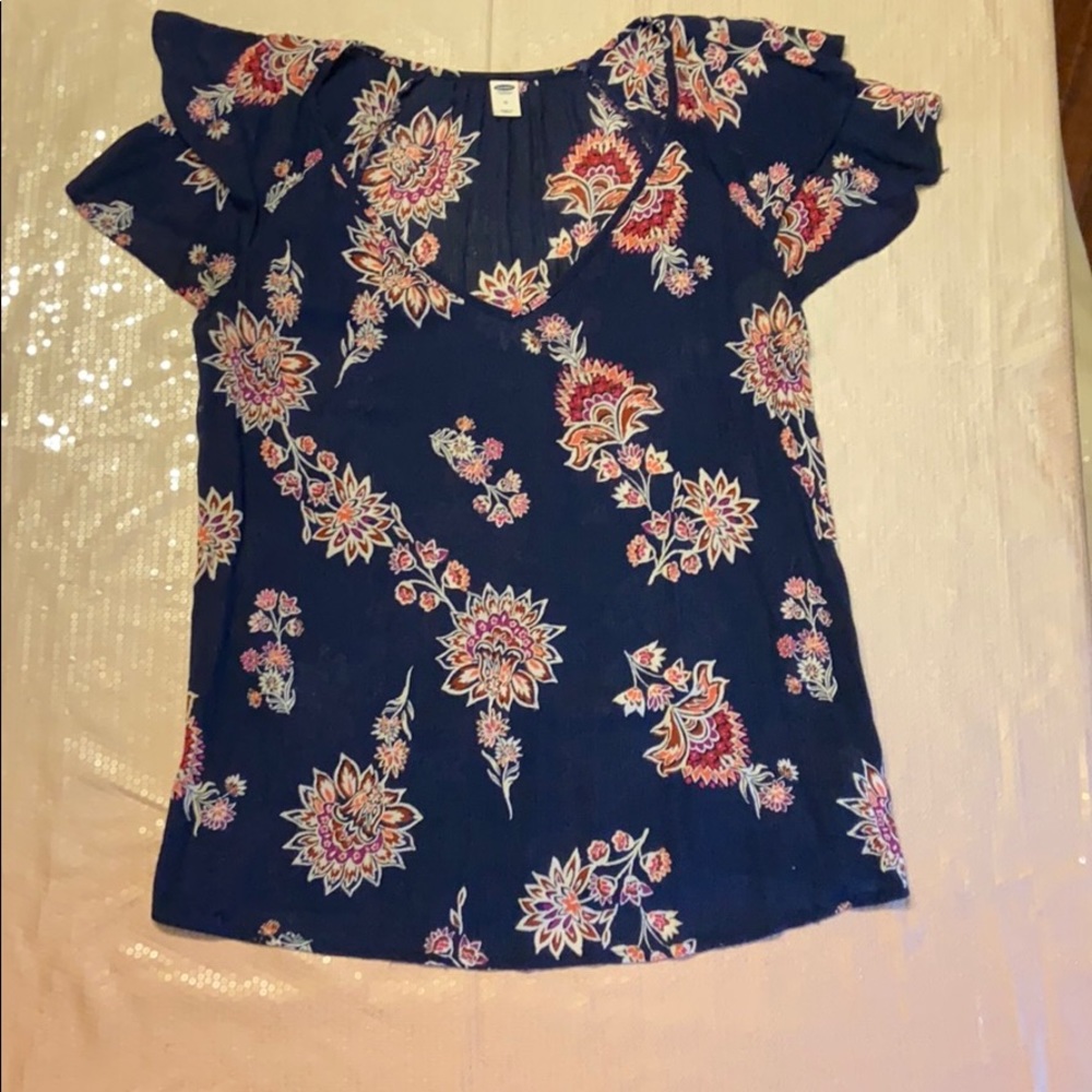 Size Medium short sleeve blouse